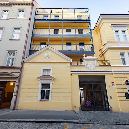 Two Terraces App Parking And Ac Апартаменты Прага